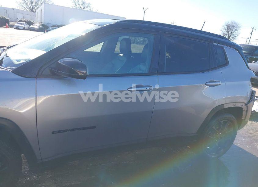 Photo 15 of 2022 Jeep Compass ALTITUDE FWD (VIN 3C4NJCBB9NT187946)