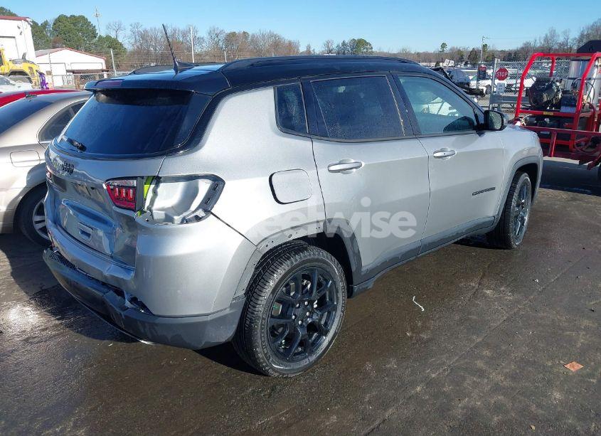 Photo 4 of 2022 Jeep Compass ALTITUDE FWD (VIN 3C4NJCBB9NT187946)