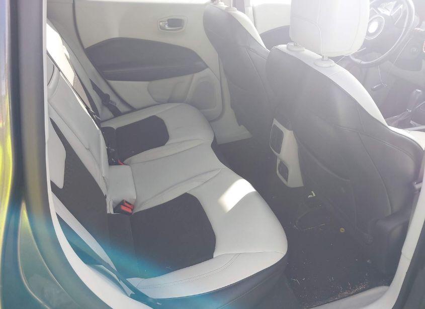 Photo 8 of 2018 Jeep Compass LATITUDE FWD (VIN 3C4NJCBBXJT102848)