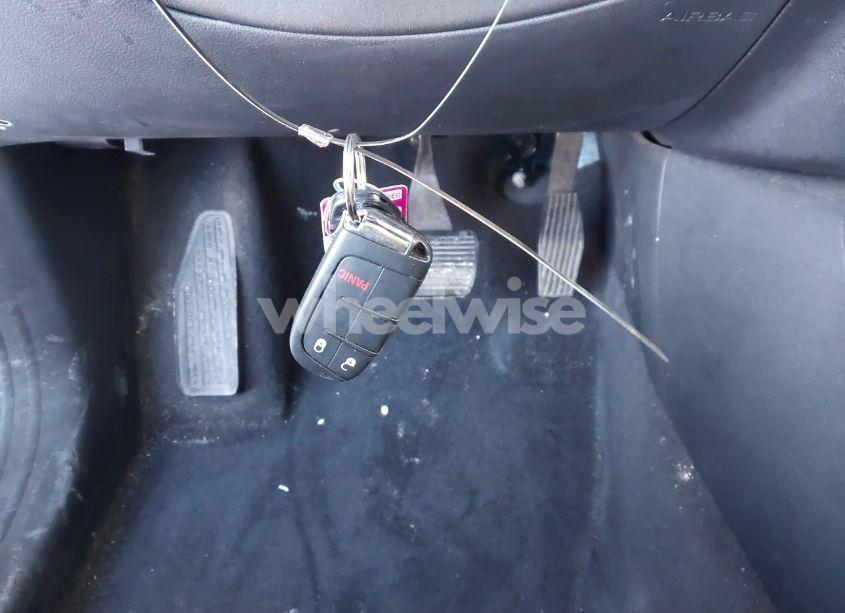 Photo 11 of 2018 Jeep Compass LATITUDE FWD (VIN 3C4NJCBBXJT487733)