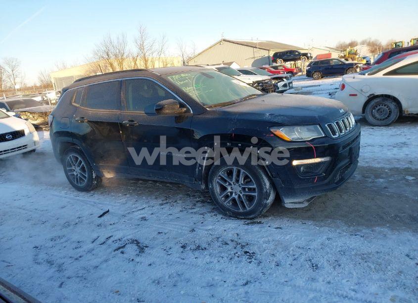 Photo 13 of 2018 Jeep Compass LATITUDE FWD (VIN 3C4NJCBBXJT487733)