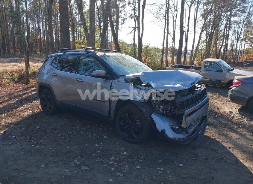 2019 Jeep Compass ALTITUDE FWD (VIN 3C4NJCBBXKT636840) main photo