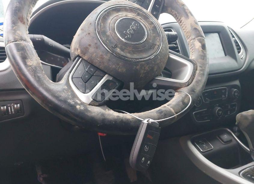 Photo 11 of 2019 Jeep Compass LATITUDE FWD (VIN 3C4NJCBBXKT802046)