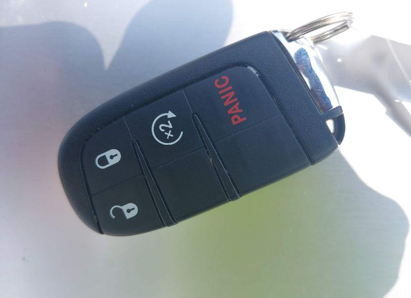 Photo 11 of 2019 Jeep Compass LATITUDE FWD (VIN 3C4NJCBBXKT843857)