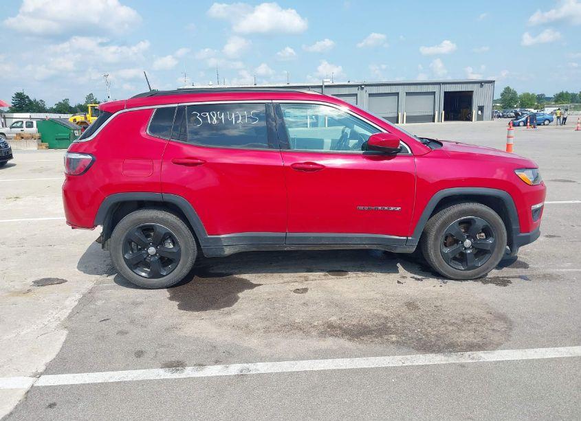 Photo 14 of 2019 Jeep Compass LATITUDE FWD (VIN 3C4NJCBBXKT843857)