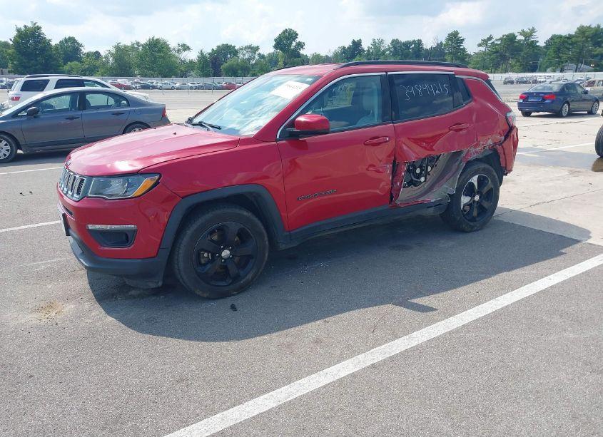 Photo 2 of 2019 Jeep Compass LATITUDE FWD (VIN 3C4NJCBBXKT843857)