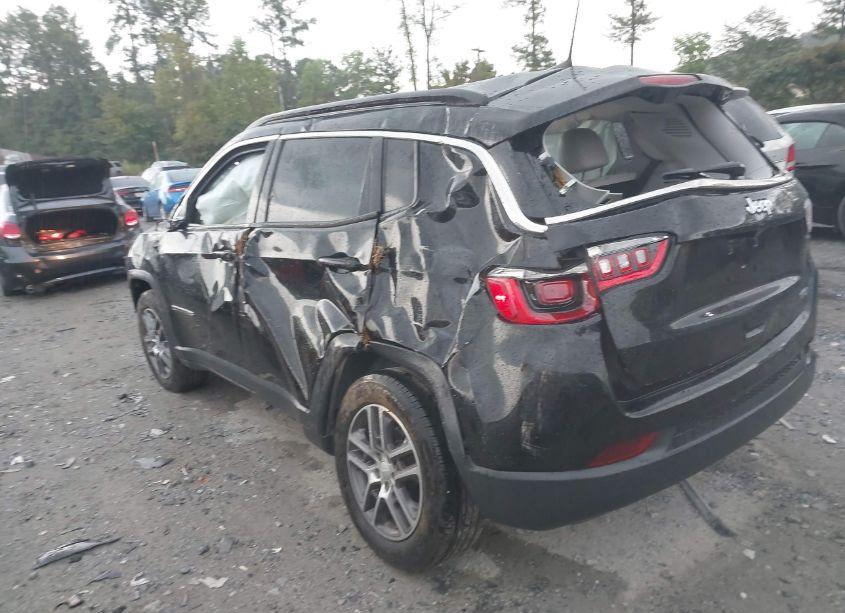 Photo 3 of 2020 Jeep Compass SUN AND WHEEL FWD (VIN 3C4NJCBBXLT212561)