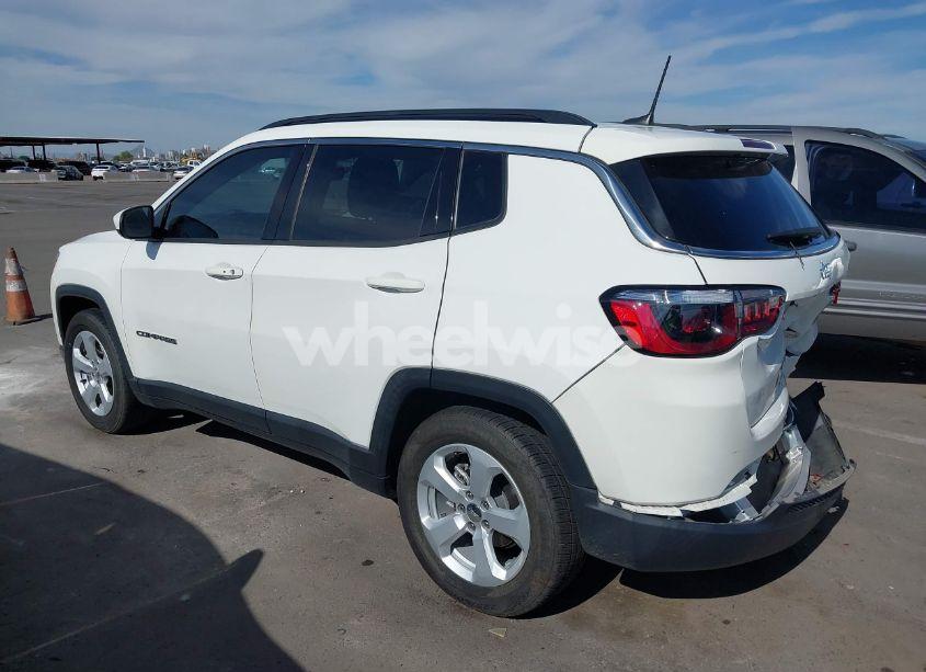 Photo 3 of 2021 Jeep Compass LATITUDE FWD (VIN 3C4NJCBBXMT581213)