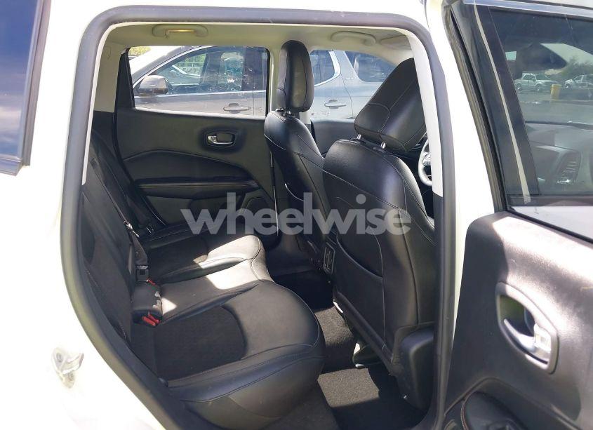 Photo 8 of 2021 Jeep Compass LATITUDE FWD (VIN 3C4NJCBBXMT581213)