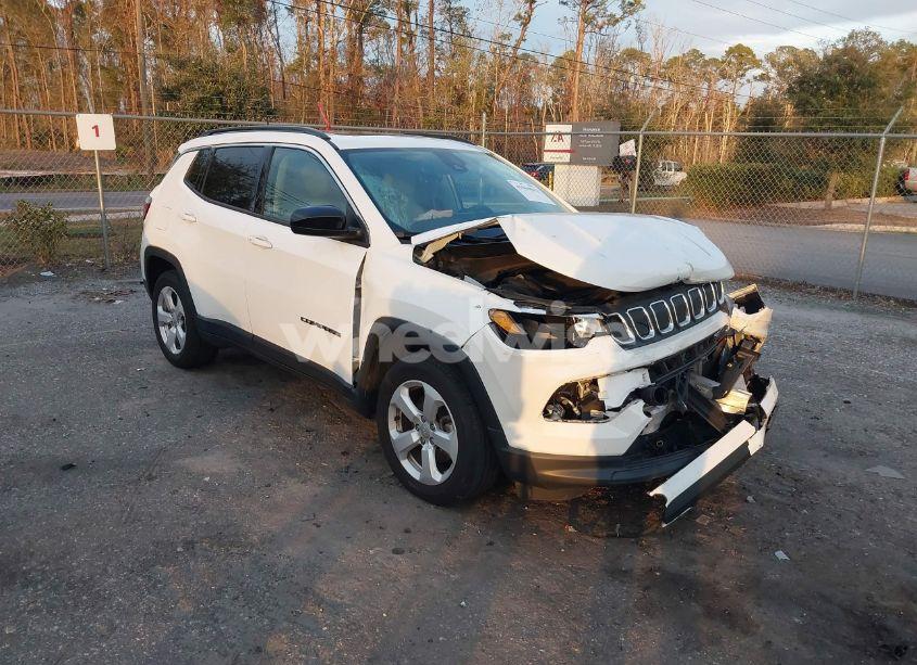 2022 Jeep Compass LATITUDE FWD (VIN 3C4NJCBBXNT177846) main photo
