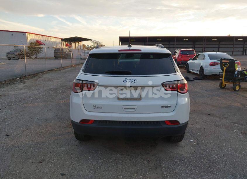 Photo 17 of 2022 Jeep Compass LATITUDE FWD (VIN 3C4NJCBBXNT177846)