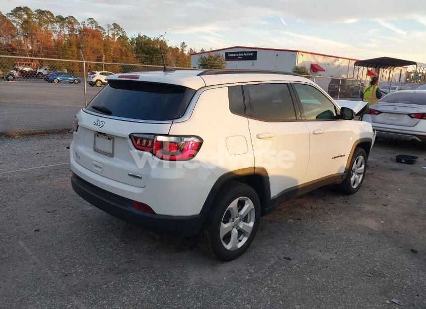 Photo 4 of 2022 Jeep Compass LATITUDE FWD (VIN 3C4NJCBBXNT177846)