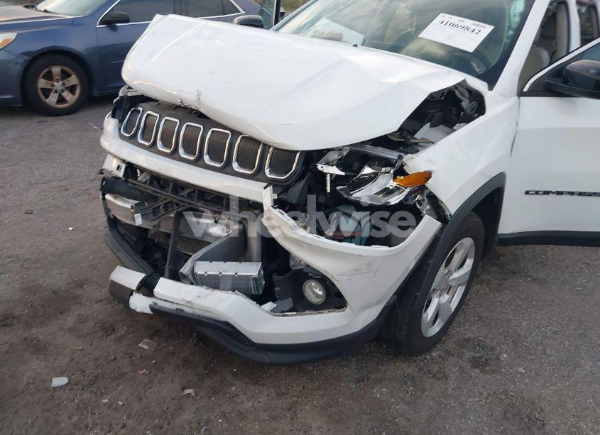 Photo 6 of 2022 Jeep Compass LATITUDE FWD (VIN 3C4NJCBBXNT177846)