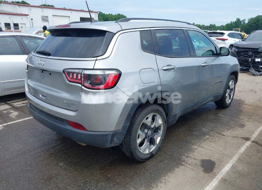 Photo 4 of 2021 Jeep Compass LIMITED FWD (VIN 3C4NJCCB0MT573569)
