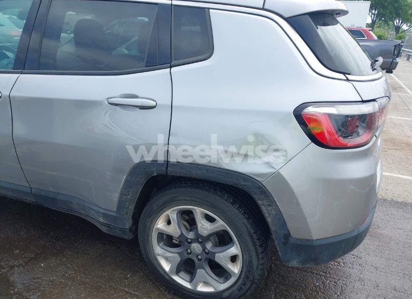 Photo 6 of 2021 Jeep Compass LIMITED FWD (VIN 3C4NJCCB0MT573569)
