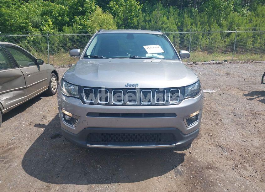 Photo 12 of 2019 Jeep Compass LIMITED FWD (VIN 3C4NJCCB1KT660054)