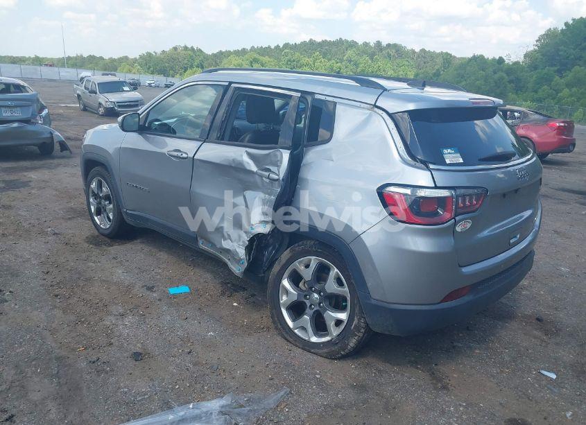 Photo 3 of 2019 Jeep Compass LIMITED FWD (VIN 3C4NJCCB1KT660054)