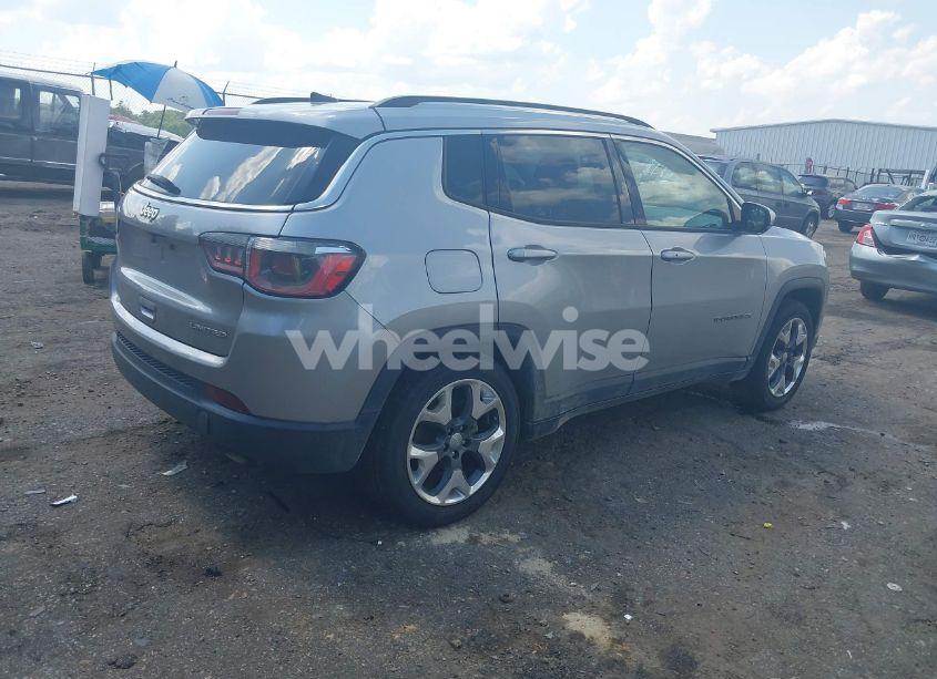 Photo 4 of 2019 Jeep Compass LIMITED FWD (VIN 3C4NJCCB1KT660054)