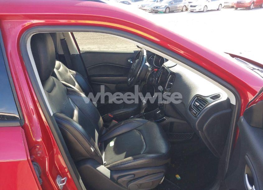 Photo 5 of 2019 Jeep Compass LIMITED FWD (VIN 3C4NJCCB1KT662659)