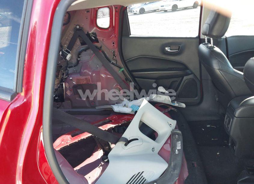 Photo 8 of 2019 Jeep Compass LIMITED FWD (VIN 3C4NJCCB1KT662659)