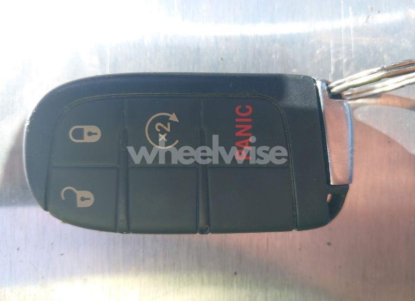 Photo 11 of 2020 Jeep Compass LIMITED FWD (VIN 3C4NJCCB1LT123329)