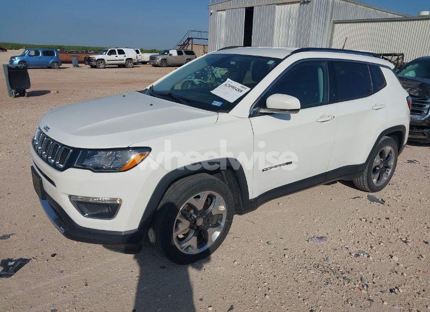 Photo 2 of 2020 Jeep Compass LIMITED FWD (VIN 3C4NJCCB1LT123329)