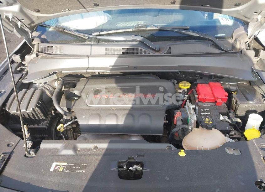 Photo 10 of 2020 Jeep Compass LIMITED FWD (VIN 3C4NJCCB1LT140650)