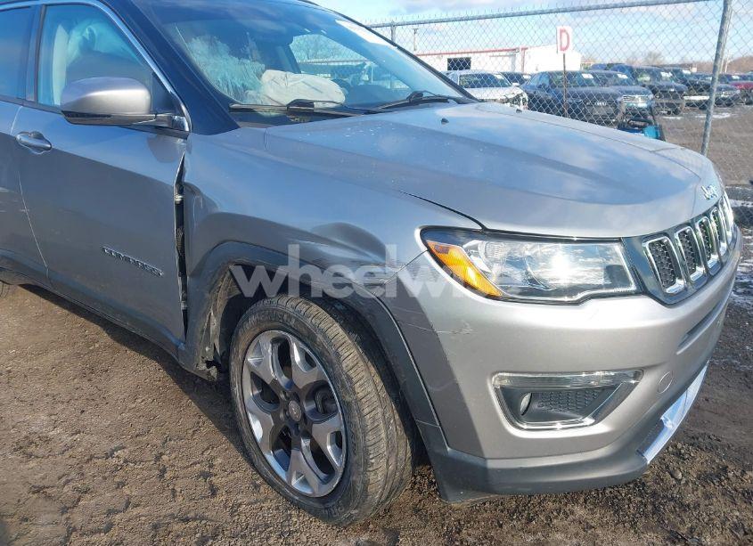 Photo 6 of 2020 Jeep Compass LIMITED FWD (VIN 3C4NJCCB1LT140650)