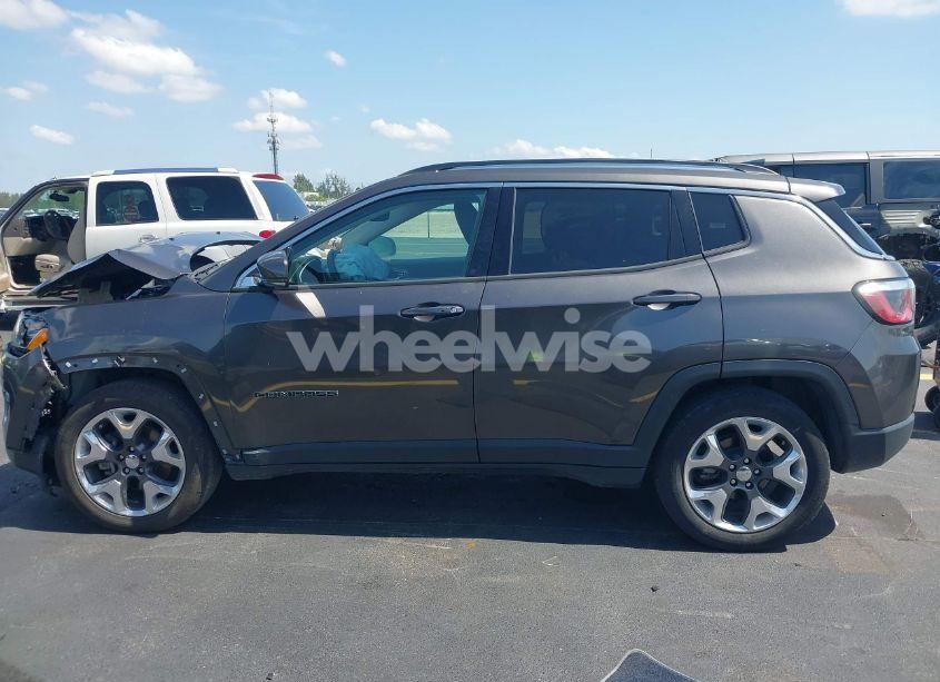 Photo 14 of 2019 Jeep Compass LIMITED FWD (VIN 3C4NJCCB2KT660077)