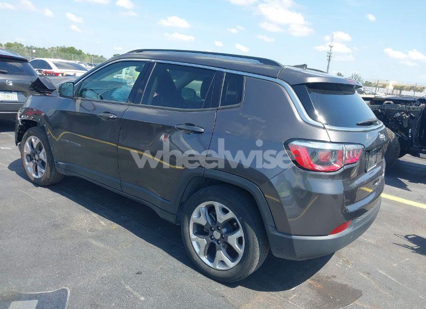 Photo 3 of 2019 Jeep Compass LIMITED FWD (VIN 3C4NJCCB2KT660077)