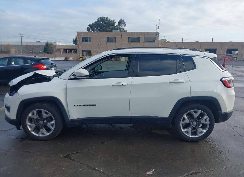Photo 14 of 2019 Jeep Compass LIMITED FWD (VIN 3C4NJCCB2KT777853)