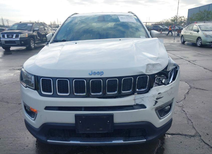 Photo 17 of 2019 Jeep Compass LIMITED FWD (VIN 3C4NJCCB2KT777853)