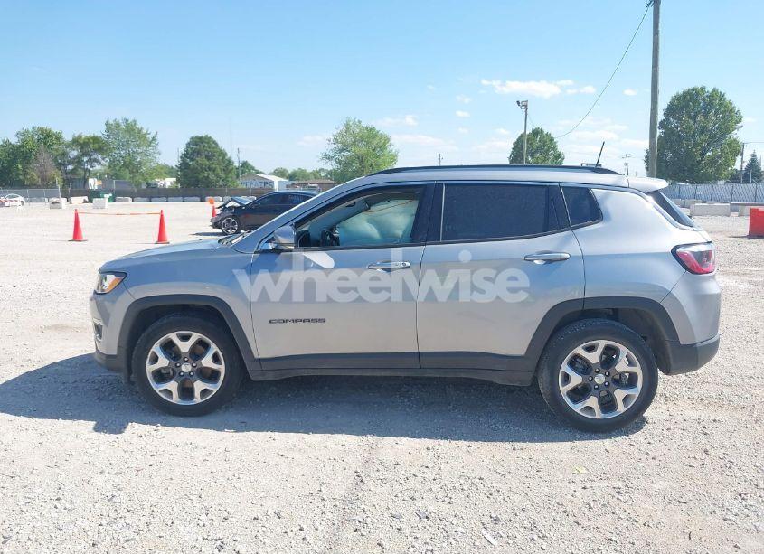 Photo 13 of 2020 Jeep Compass LIMITED FWD (VIN 3C4NJCCB2LT179702)