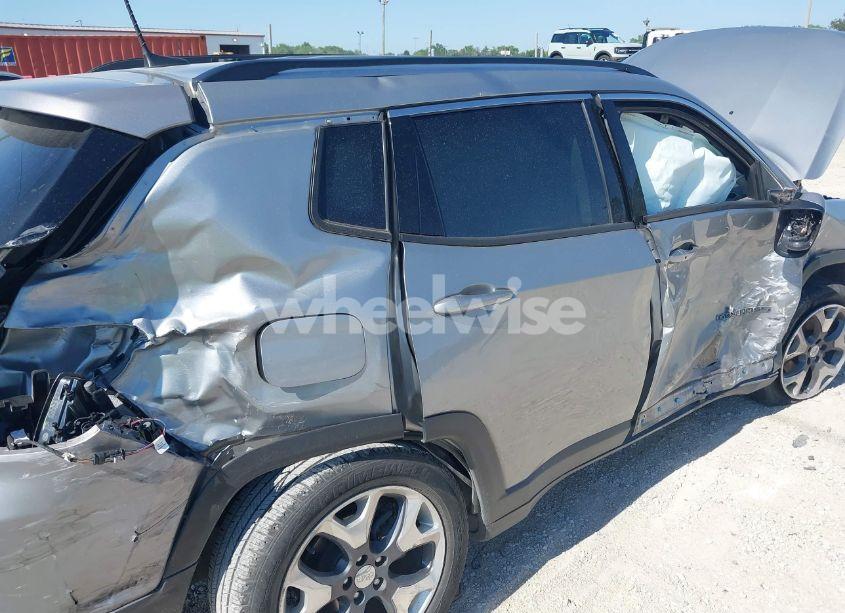 Photo 6 of 2020 Jeep Compass LIMITED FWD (VIN 3C4NJCCB2LT179702)