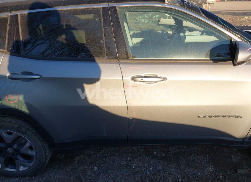 Photo 13 of 2020 Jeep Compass LIMITED FWD (VIN 3C4NJCCB3LT150578)