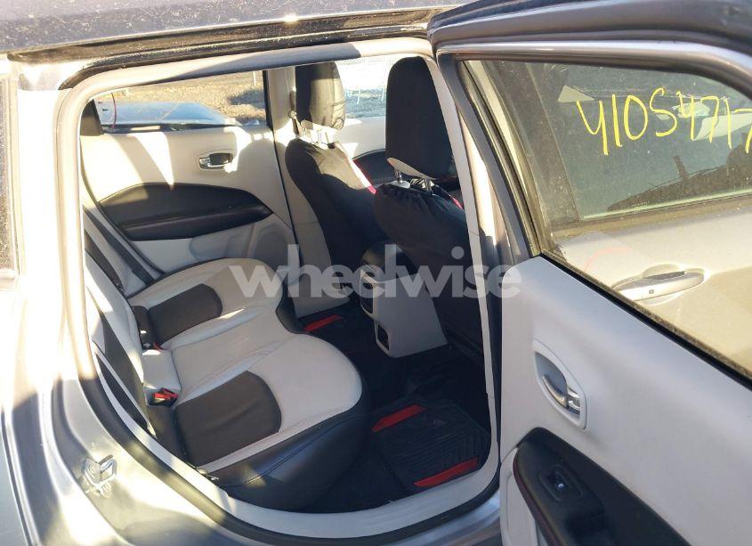 Photo 8 of 2020 Jeep Compass LIMITED FWD (VIN 3C4NJCCB3LT150578)