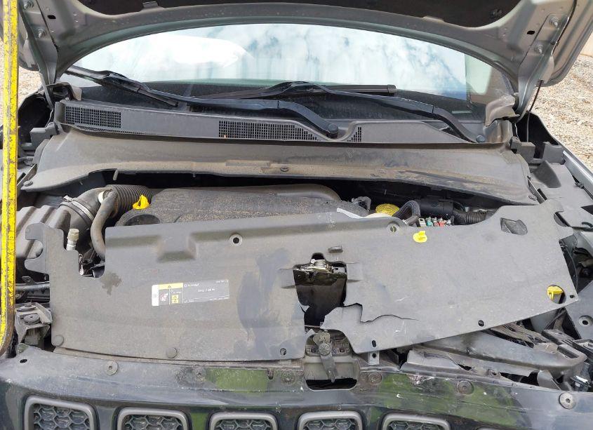 Photo 10 of 2019 Jeep Compass HIGH ALTITUDE FWD (VIN 3C4NJCCB4KT667564)