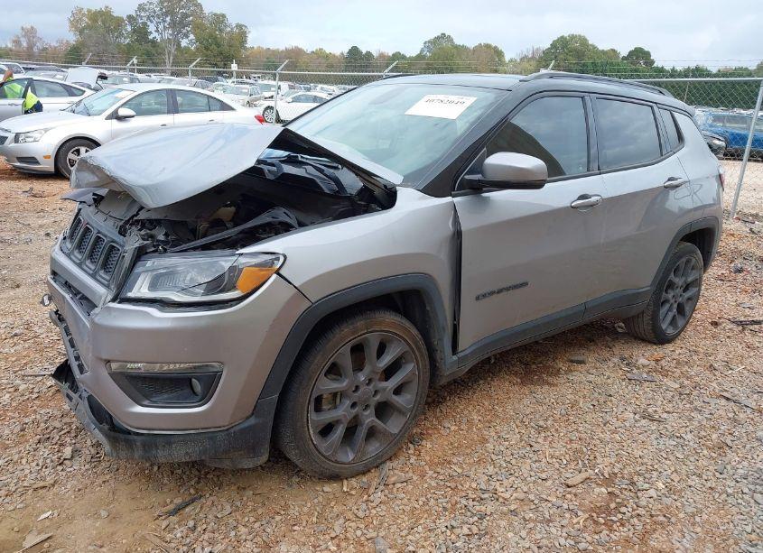 Photo 2 of 2019 Jeep Compass HIGH ALTITUDE FWD (VIN 3C4NJCCB4KT667564)