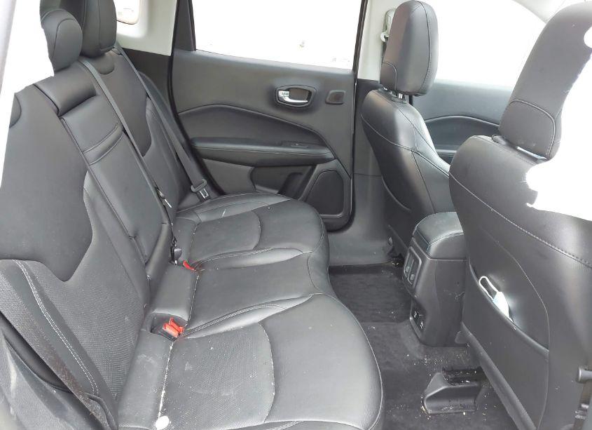 Photo 8 of 2019 Jeep Compass HIGH ALTITUDE FWD (VIN 3C4NJCCB4KT667564)