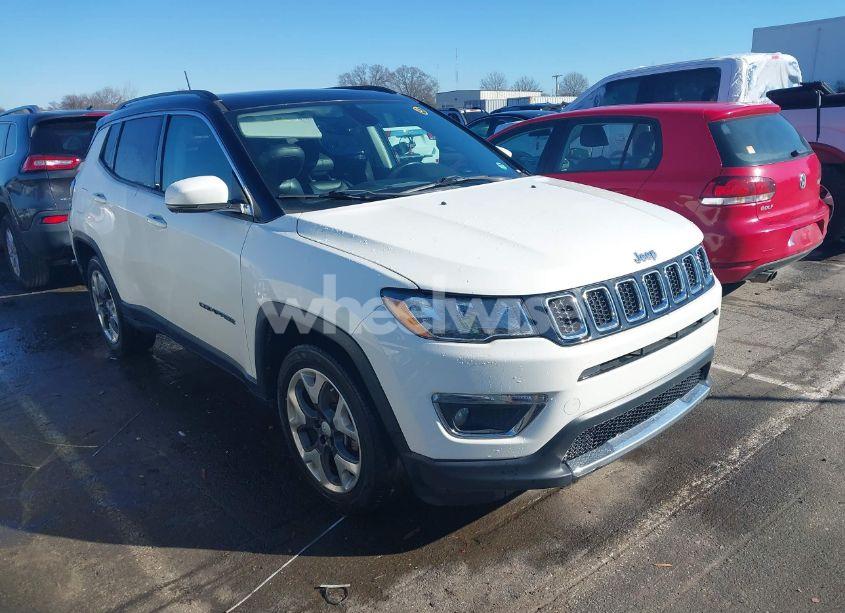 2018 Jeep Compass LIMITED FWD (VIN 3C4NJCCB5JT411173) main photo