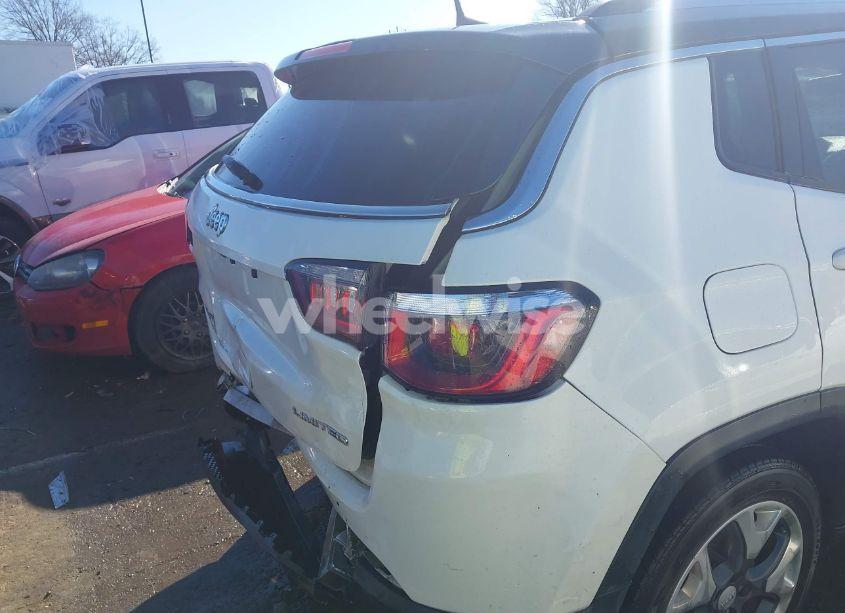 Photo 18 of 2018 Jeep Compass LIMITED FWD (VIN 3C4NJCCB5JT411173)