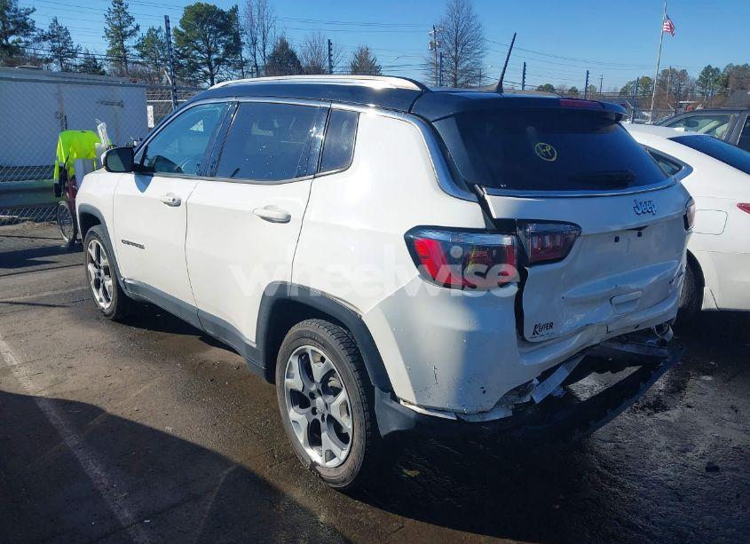 Photo 3 of 2018 Jeep Compass LIMITED FWD (VIN 3C4NJCCB5JT411173)