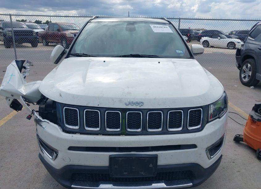 Photo 12 of 2018 Jeep Compass LIMITED FWD (VIN 3C4NJCCB6JT181515)