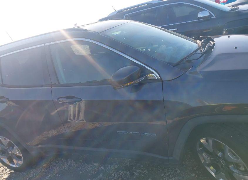 Photo 14 of 2020 Jeep Compass LIMITED FWD (VIN 3C4NJCCB6LT152633)