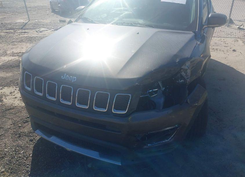 Photo 19 of 2020 Jeep Compass LIMITED FWD (VIN 3C4NJCCB6LT152633)