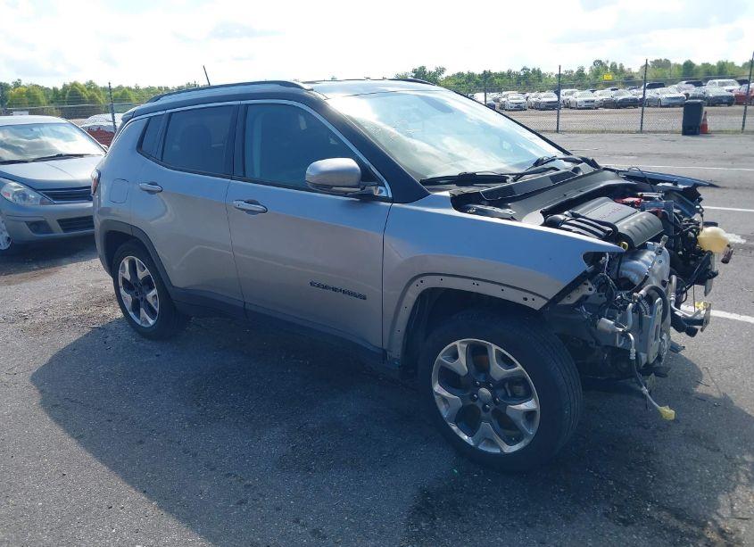 Photo 13 of 2019 Jeep Compass LIMITED FWD (VIN 3C4NJCCB7KT715302)