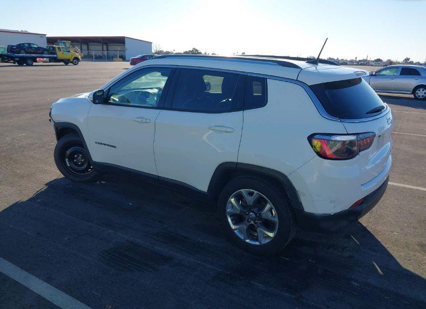 Photo 3 of 2021 Jeep Compass LIMITED FWD (VIN 3C4NJCCB7MT573505)