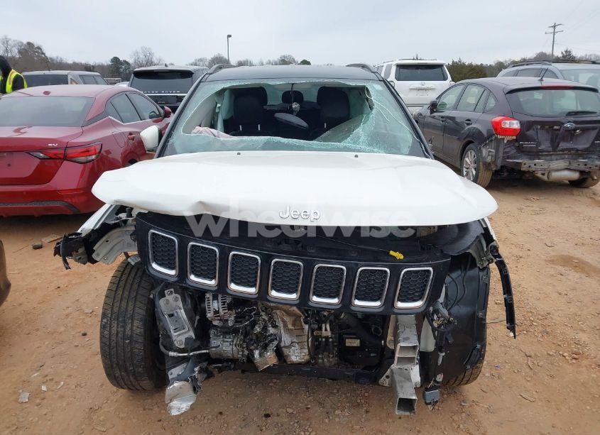 Photo 11 of 2020 Jeep Compass LIMITED FWD (VIN 3C4NJCCB8LT114725)