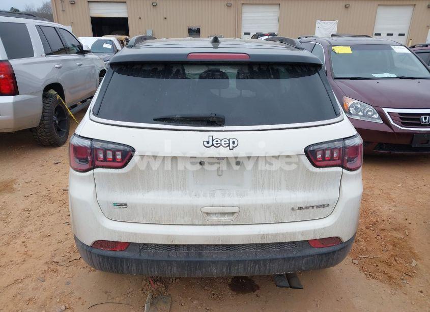 Photo 15 of 2020 Jeep Compass LIMITED FWD (VIN 3C4NJCCB8LT114725)