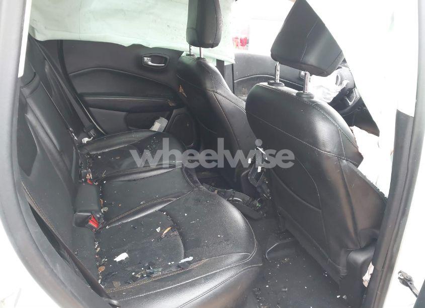 Photo 8 of 2020 Jeep Compass LIMITED FWD (VIN 3C4NJCCB8LT114725)